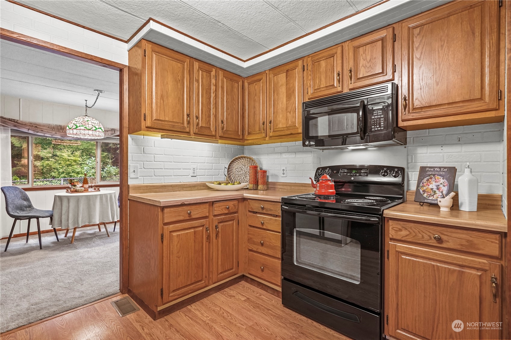 5293 SE Pine Lake Boulevard