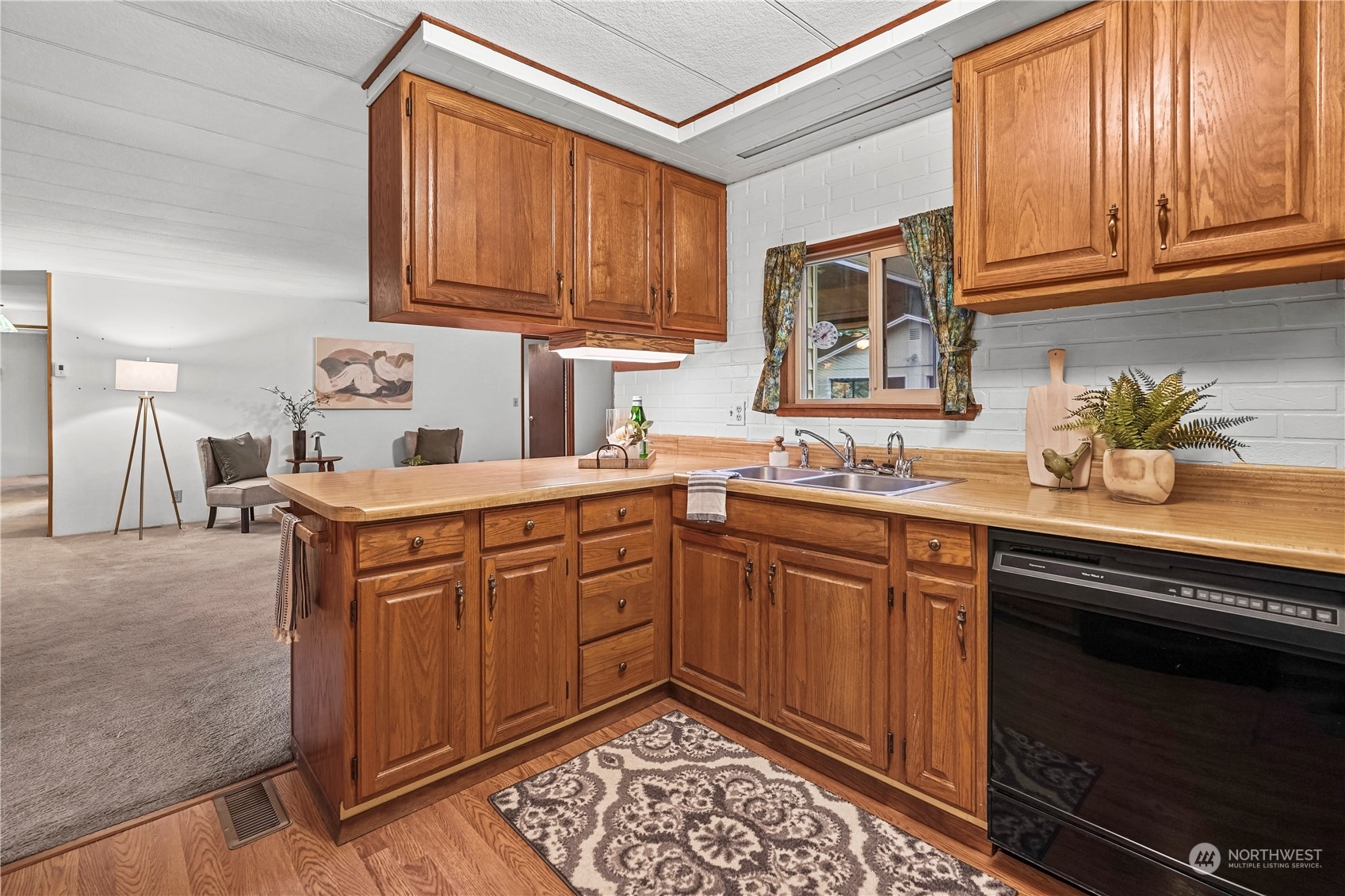 5293 SE Pine Lake Boulevard