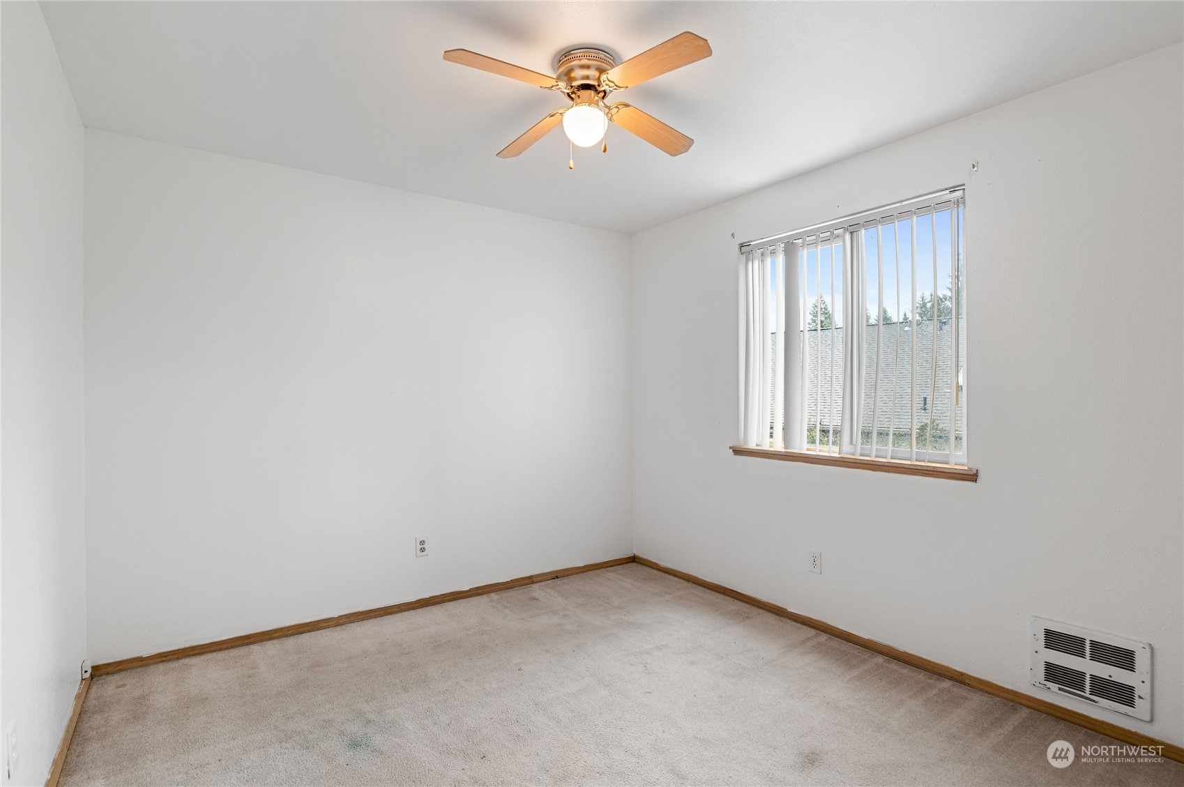 20 NE Dogwood Road