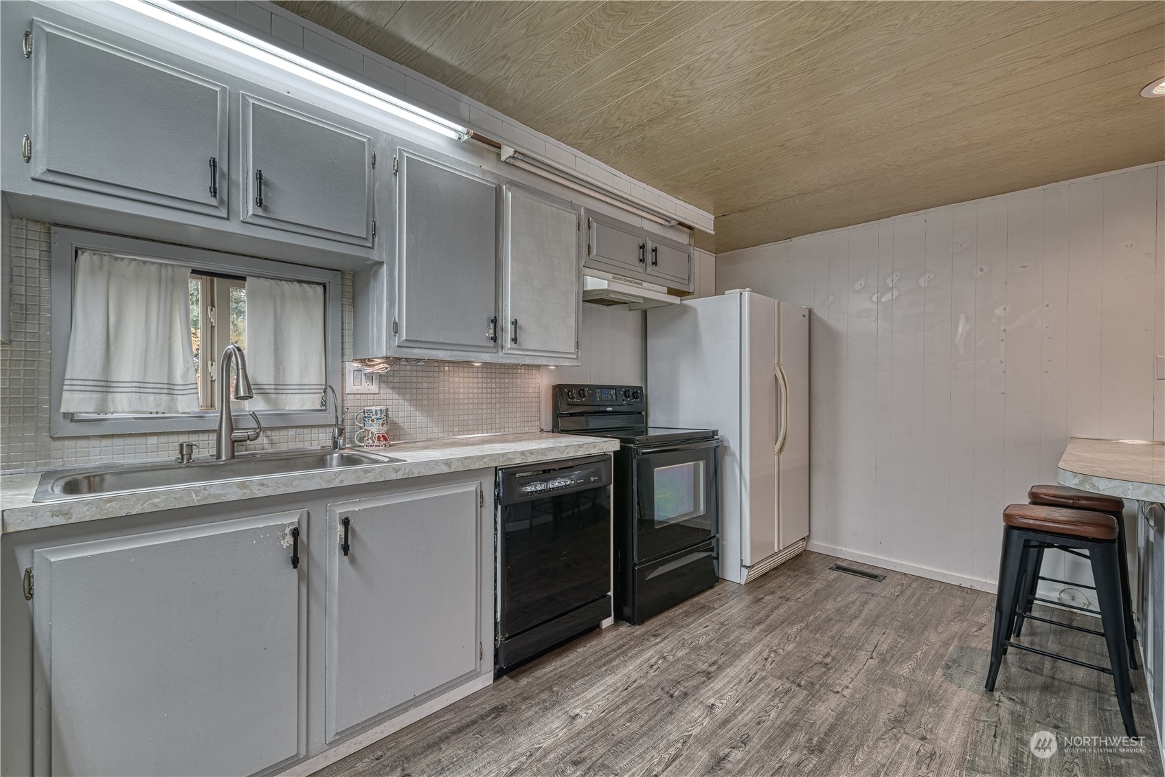 4024 NW Country Lane Unit: 54