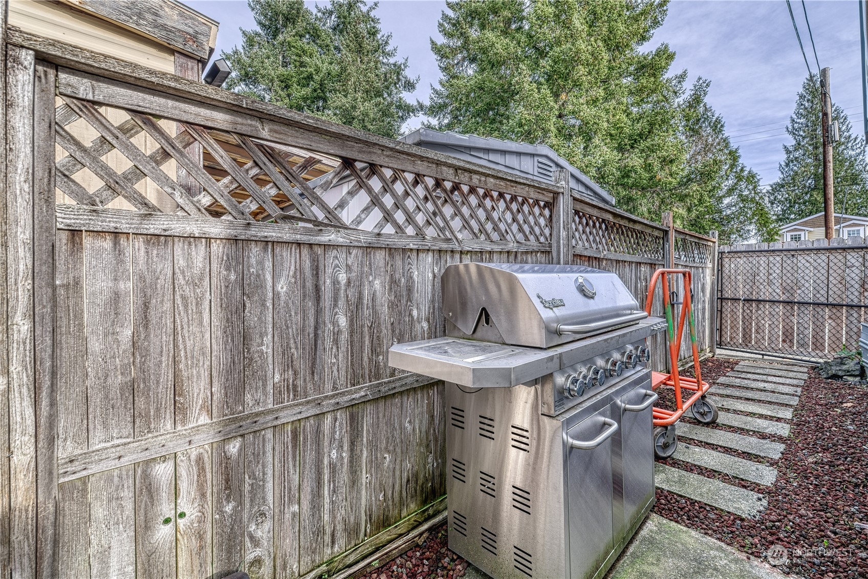 4024 NW Country Lane Unit: 54