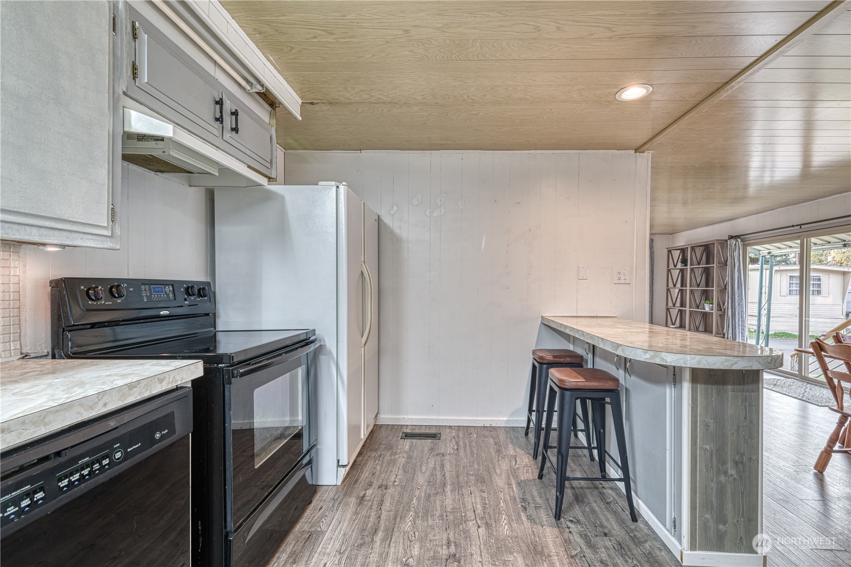 4024 NW Country Lane Unit: 54