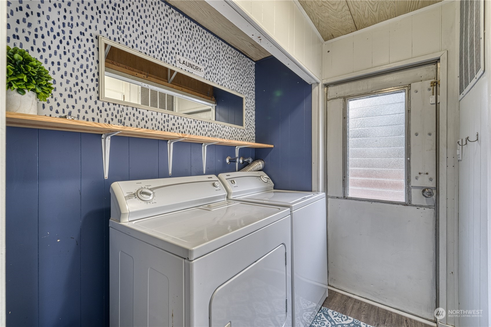 4024 NW Country Lane Unit: 54