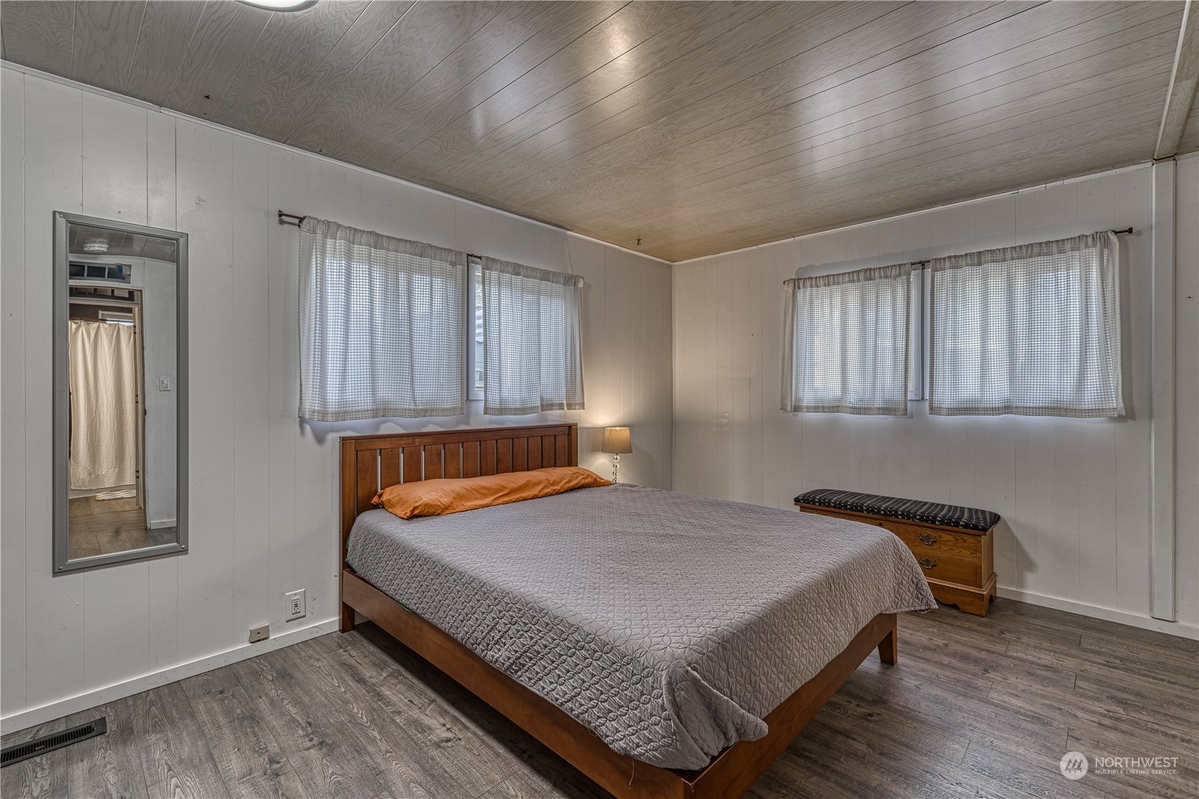 4024 NW Country Lane Unit: 54