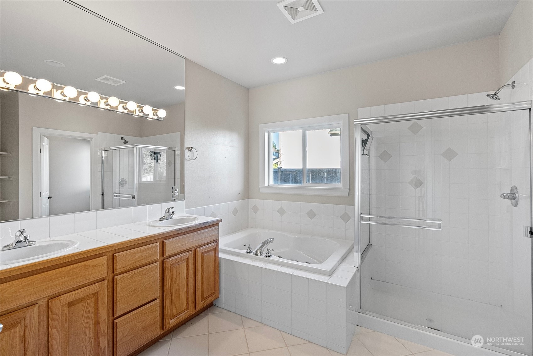 7861 Amethyst Loop NW