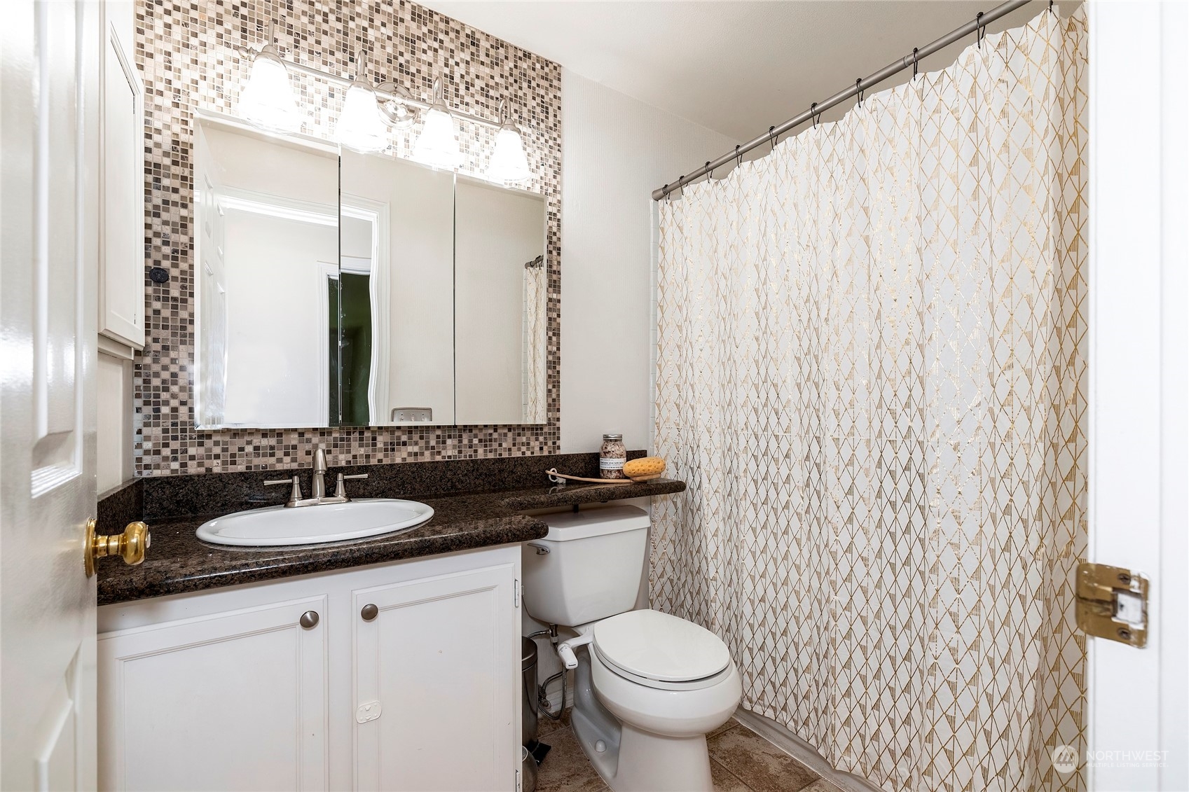7601 Concord Lane NE Unit: E 204