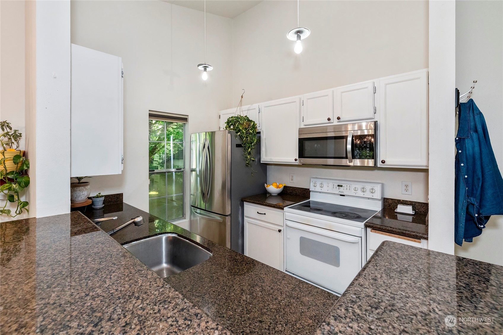 7601 Concord Lane NE Unit: E 204