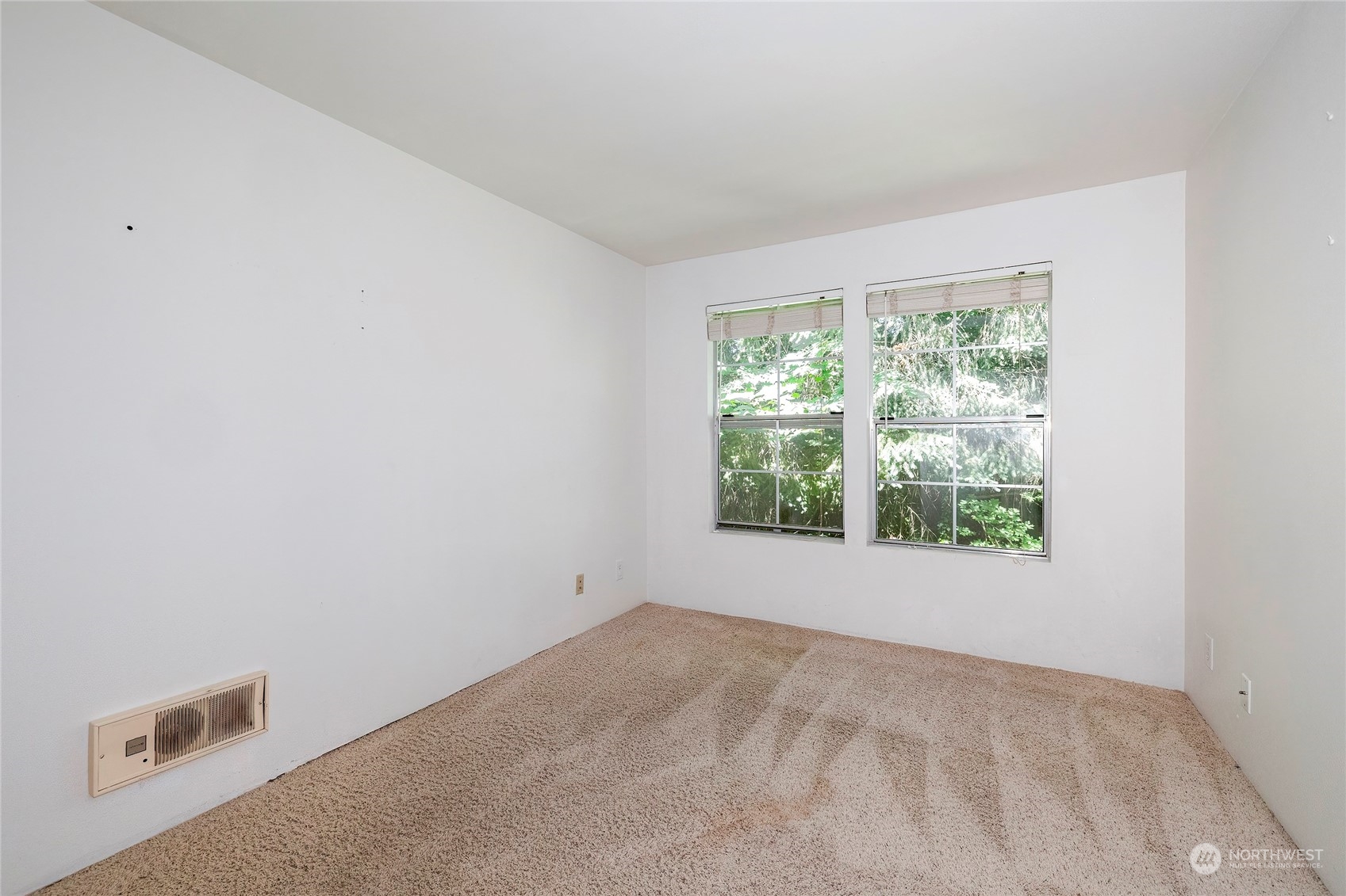 7601 Concord Lane NE Unit: E 204