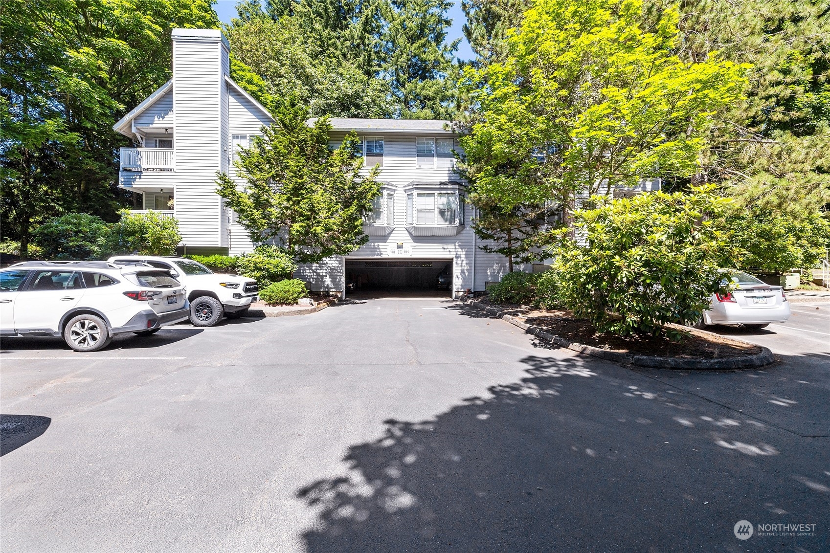 7601 Concord Lane NE Unit: E 204