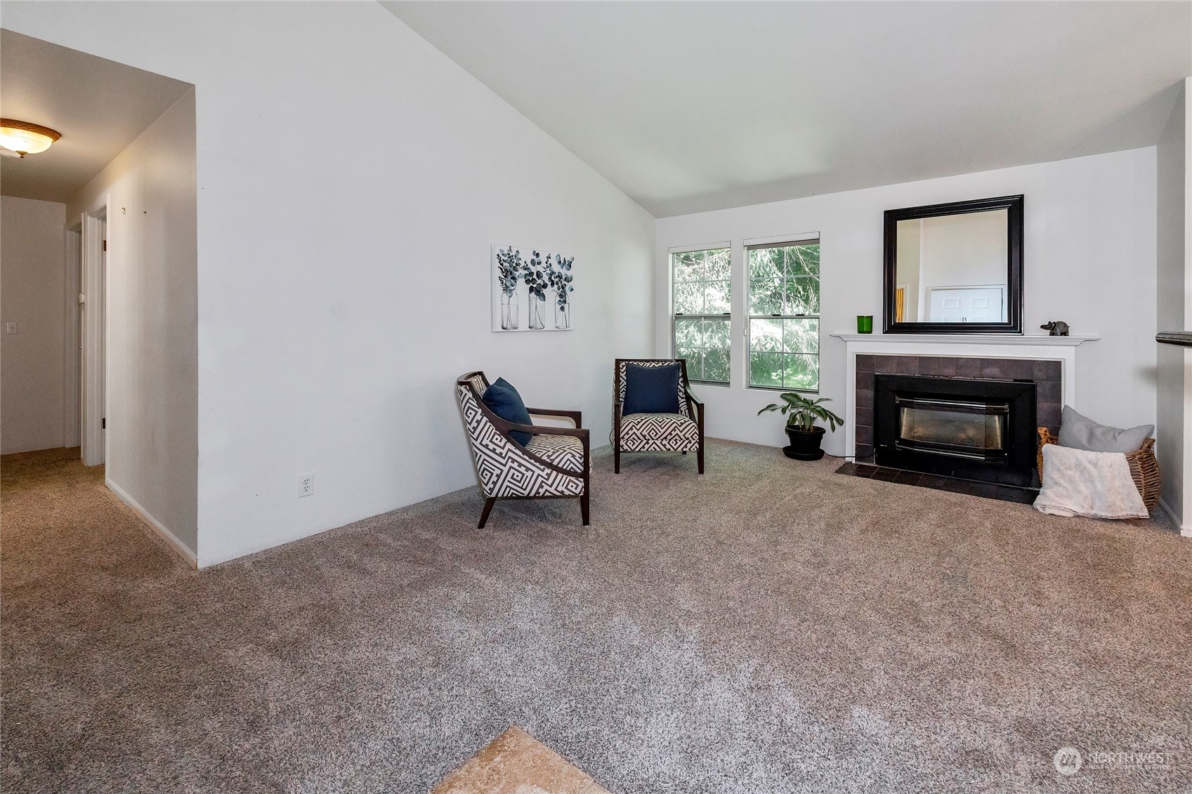 7601 Concord Lane NE Unit: E 204