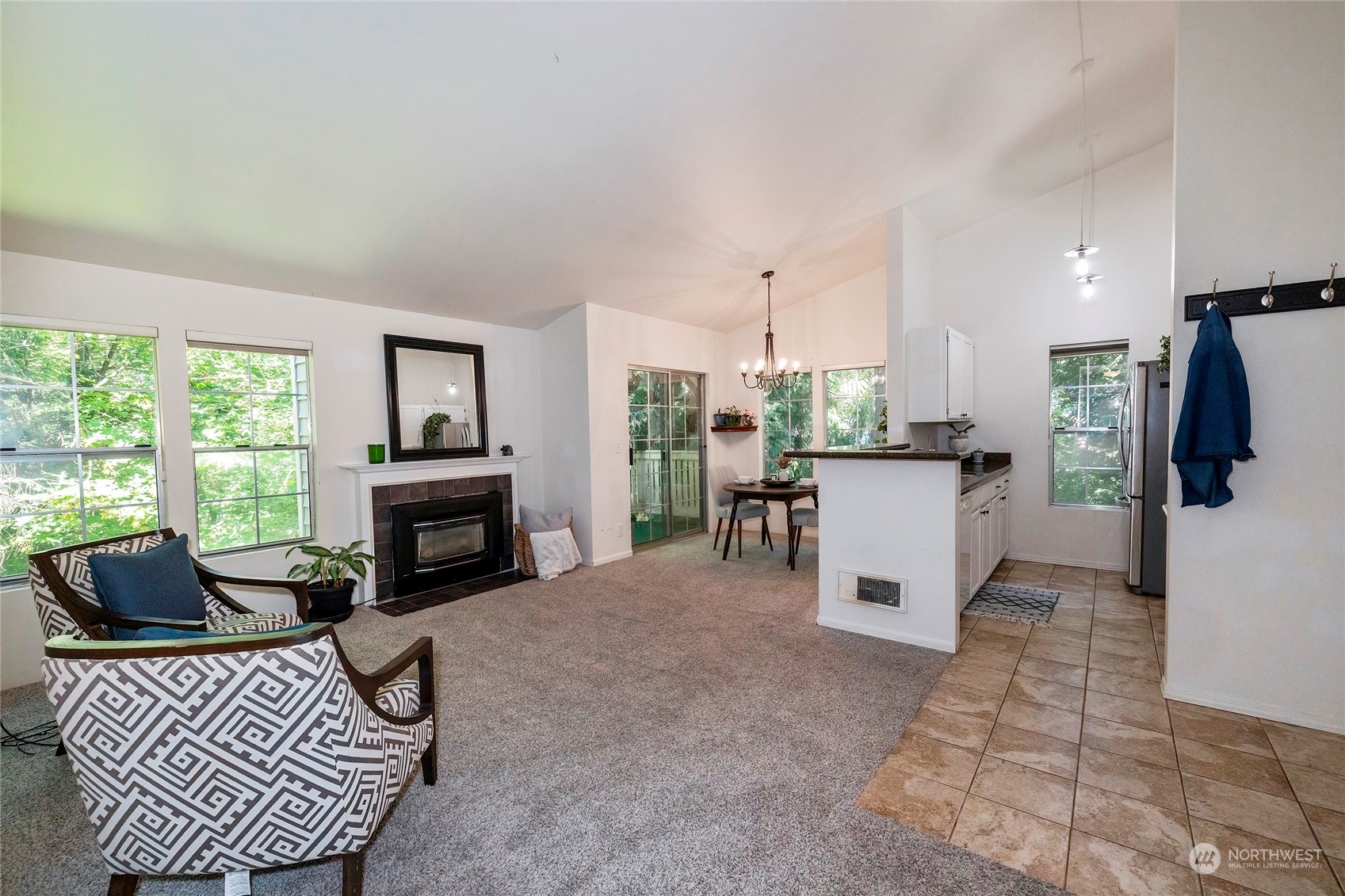 7601 Concord Lane NE Unit: E 204