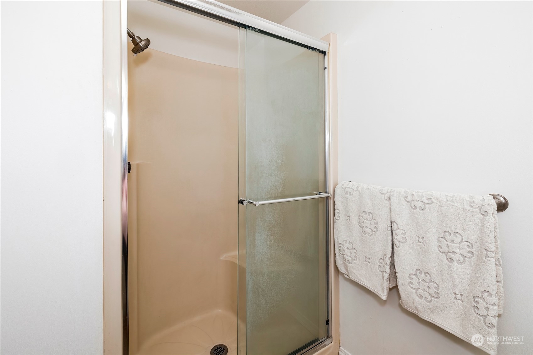 7601 Concord Lane NE Unit: E 204