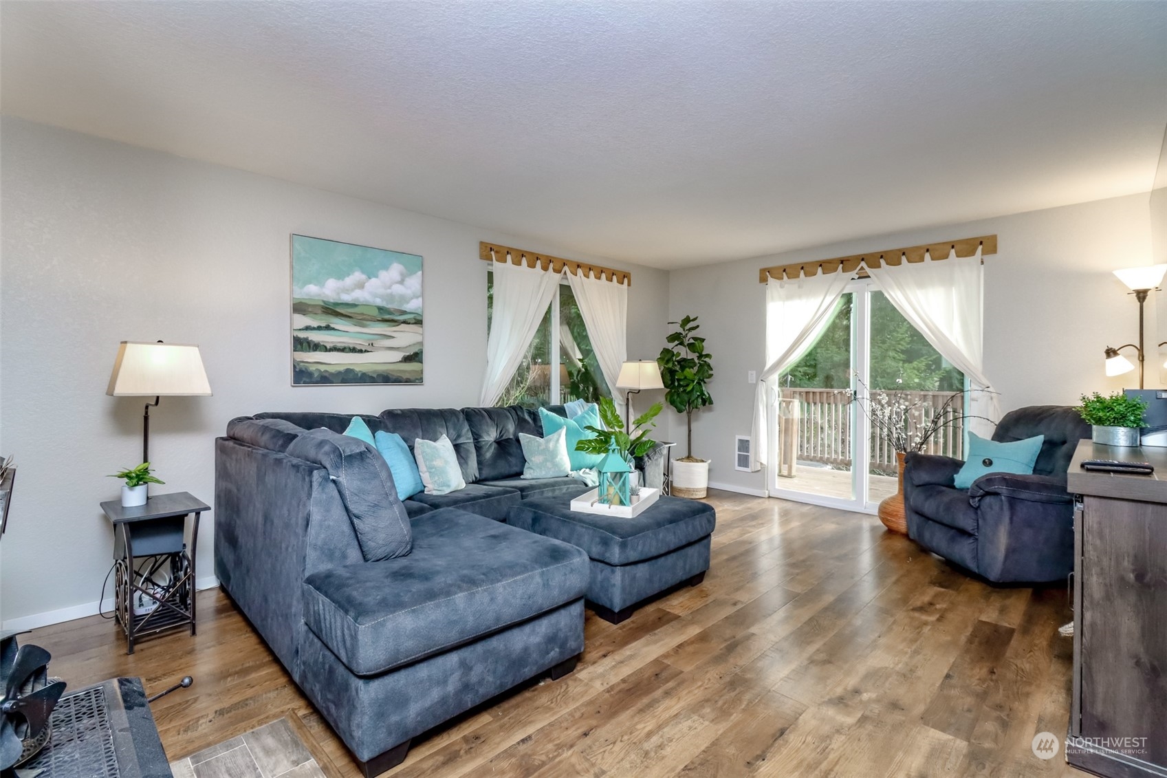 111 NE Rainier Place S