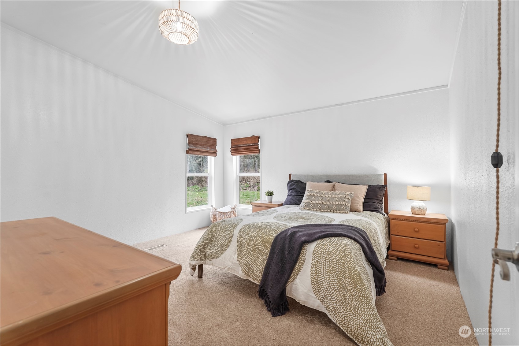 12926 Old Military Rd NE