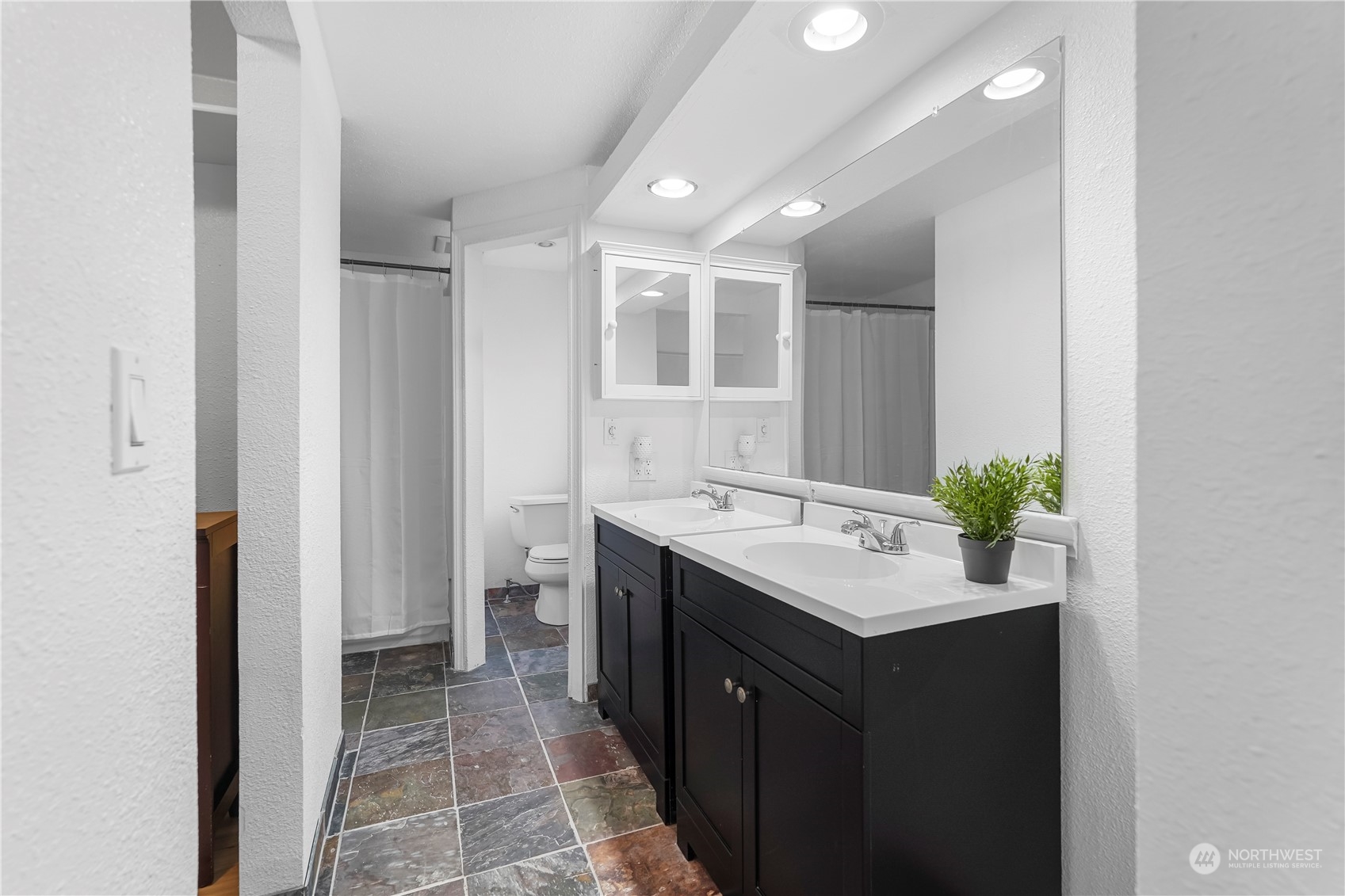 12926 Old Military Rd NE