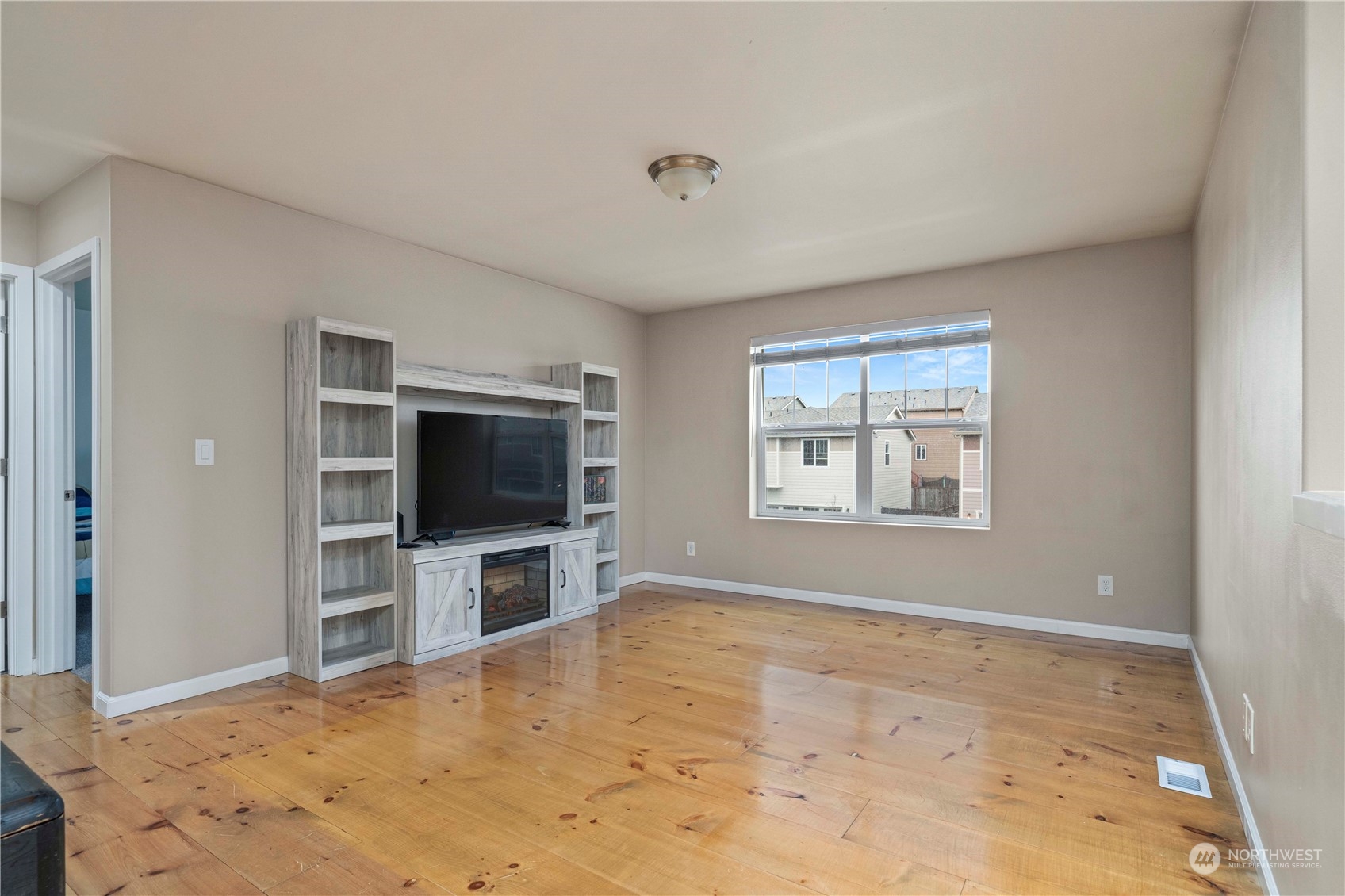 14104 67th Ave E