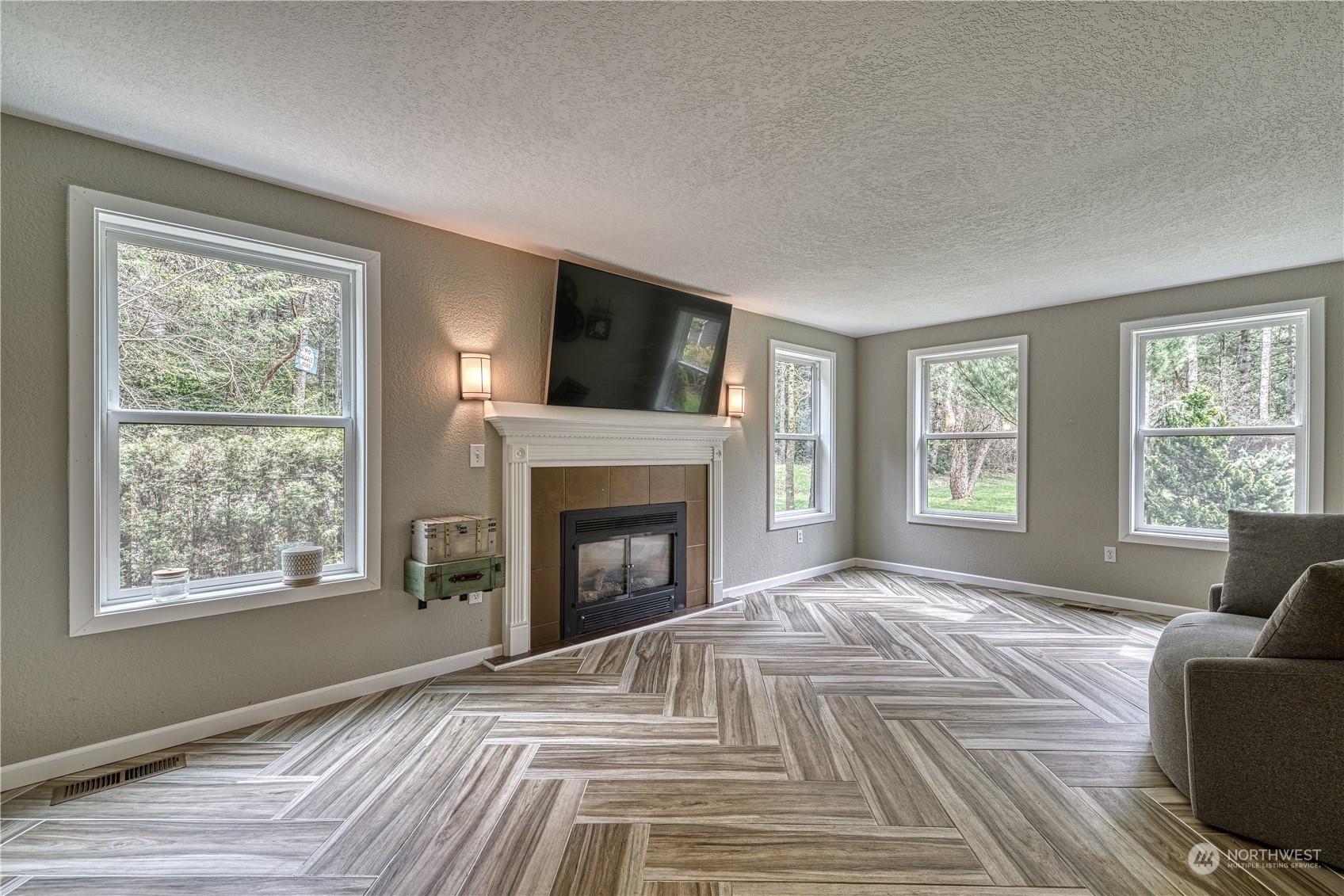 10017 133rd Street NW