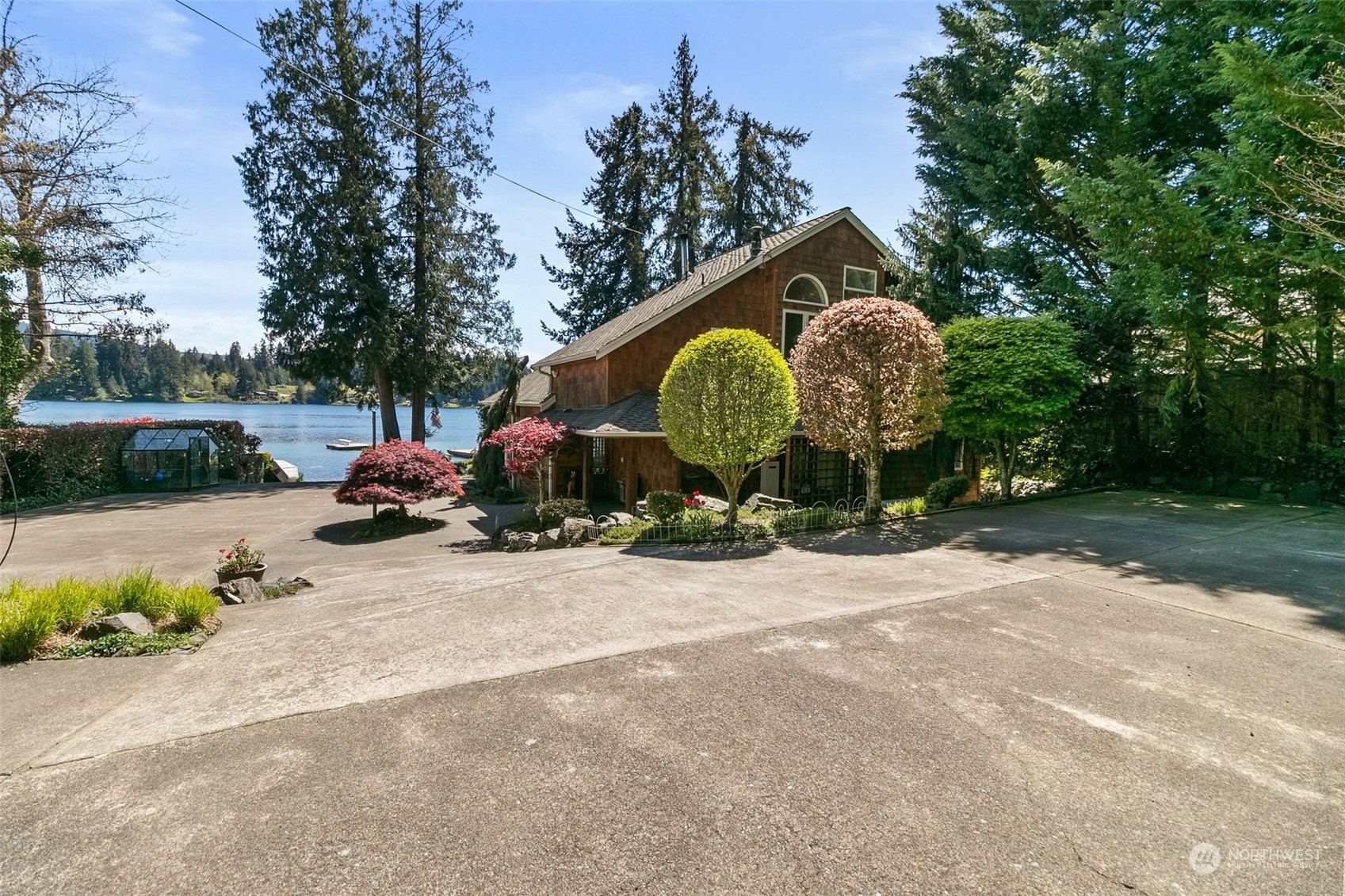 11512 Clear Lake North Road E