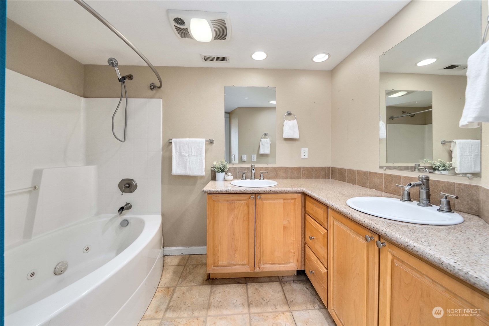 1782 S 40th