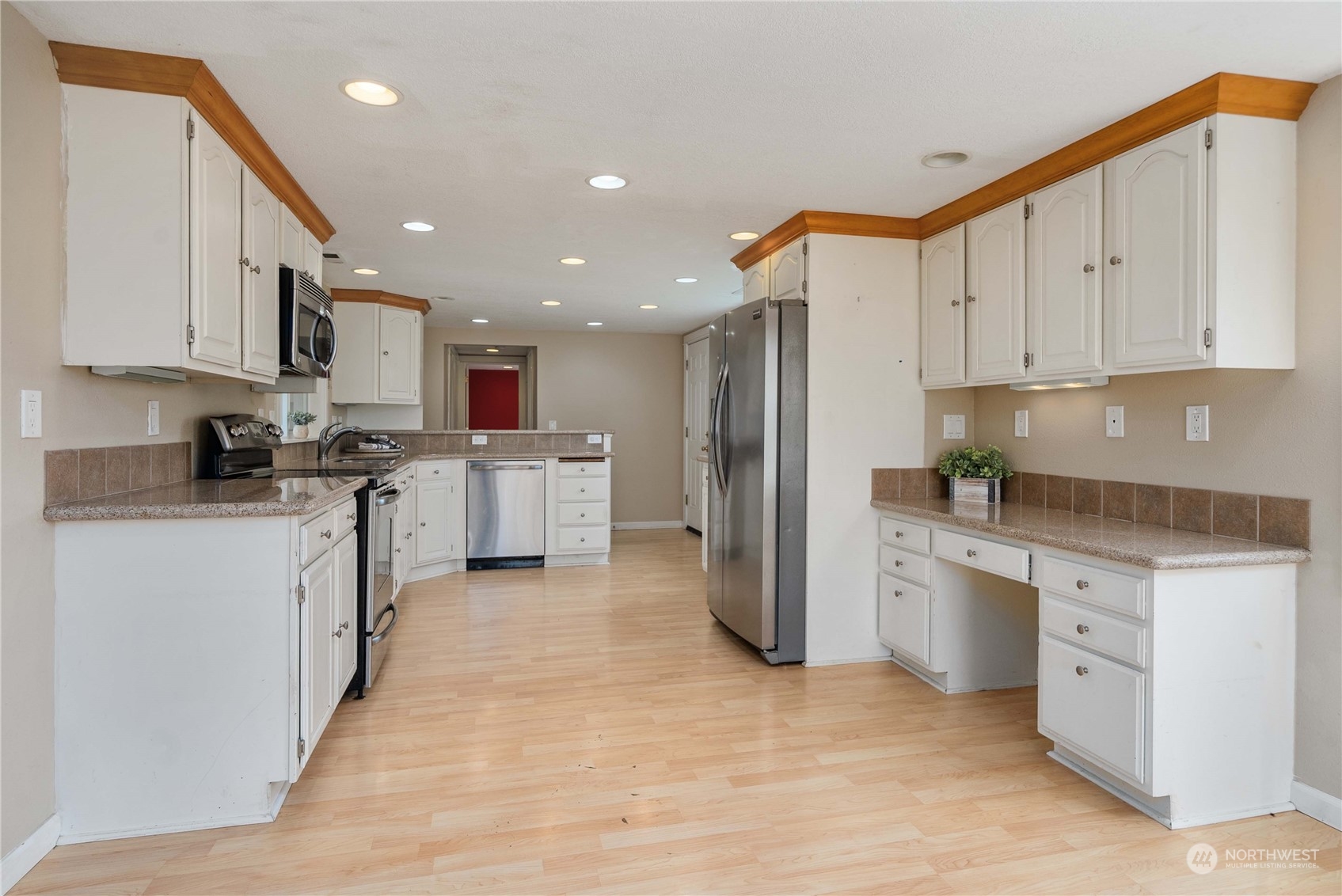 1782 S 40th
