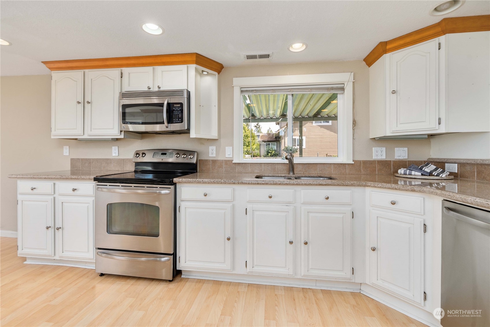 1782 S 40th