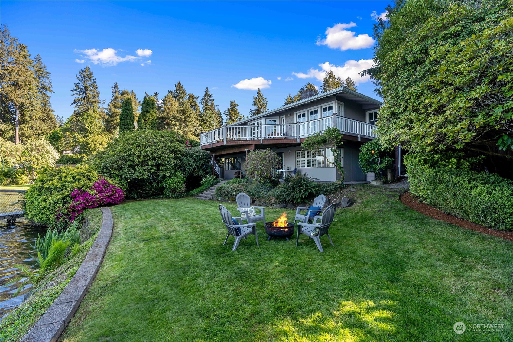 10435 Lake Steilacoom Drive SW
