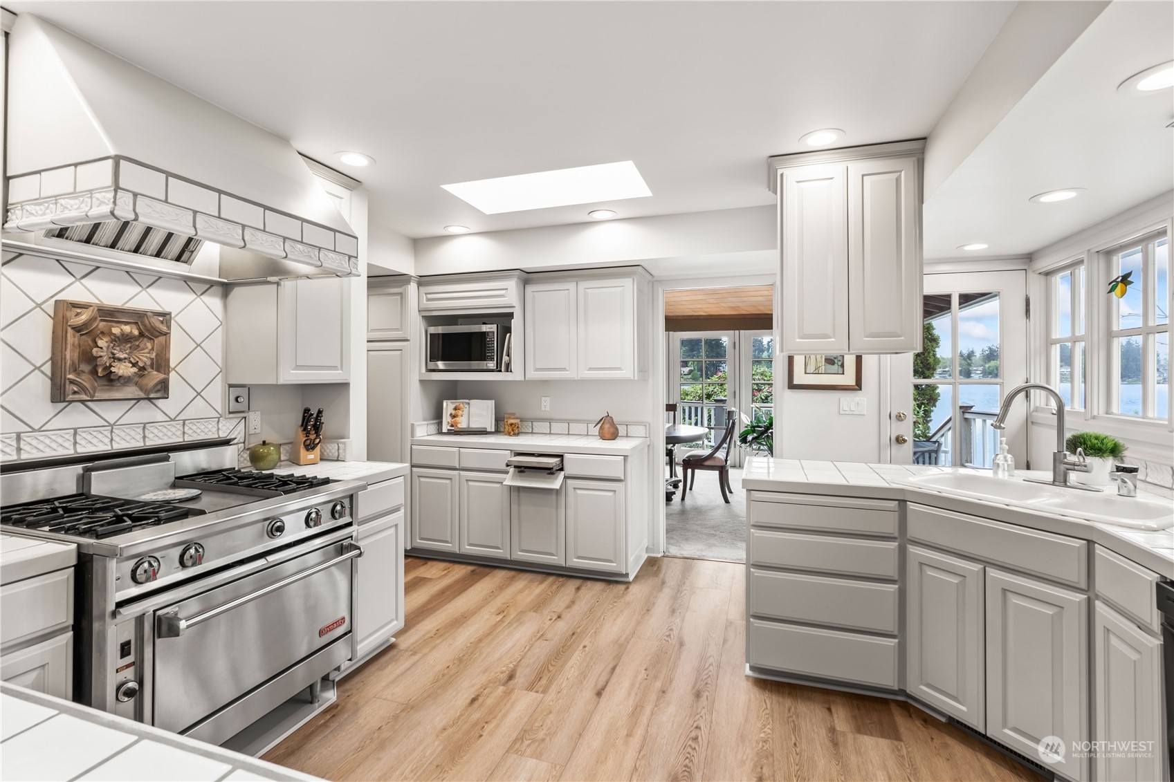 10435 Lake Steilacoom Drive SW