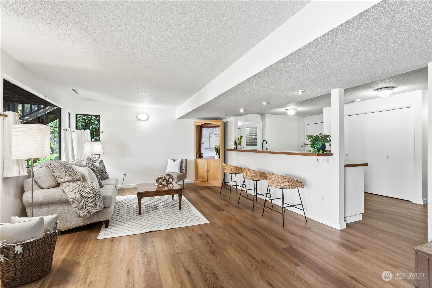 10435 Lake Steilacoom Drive SW