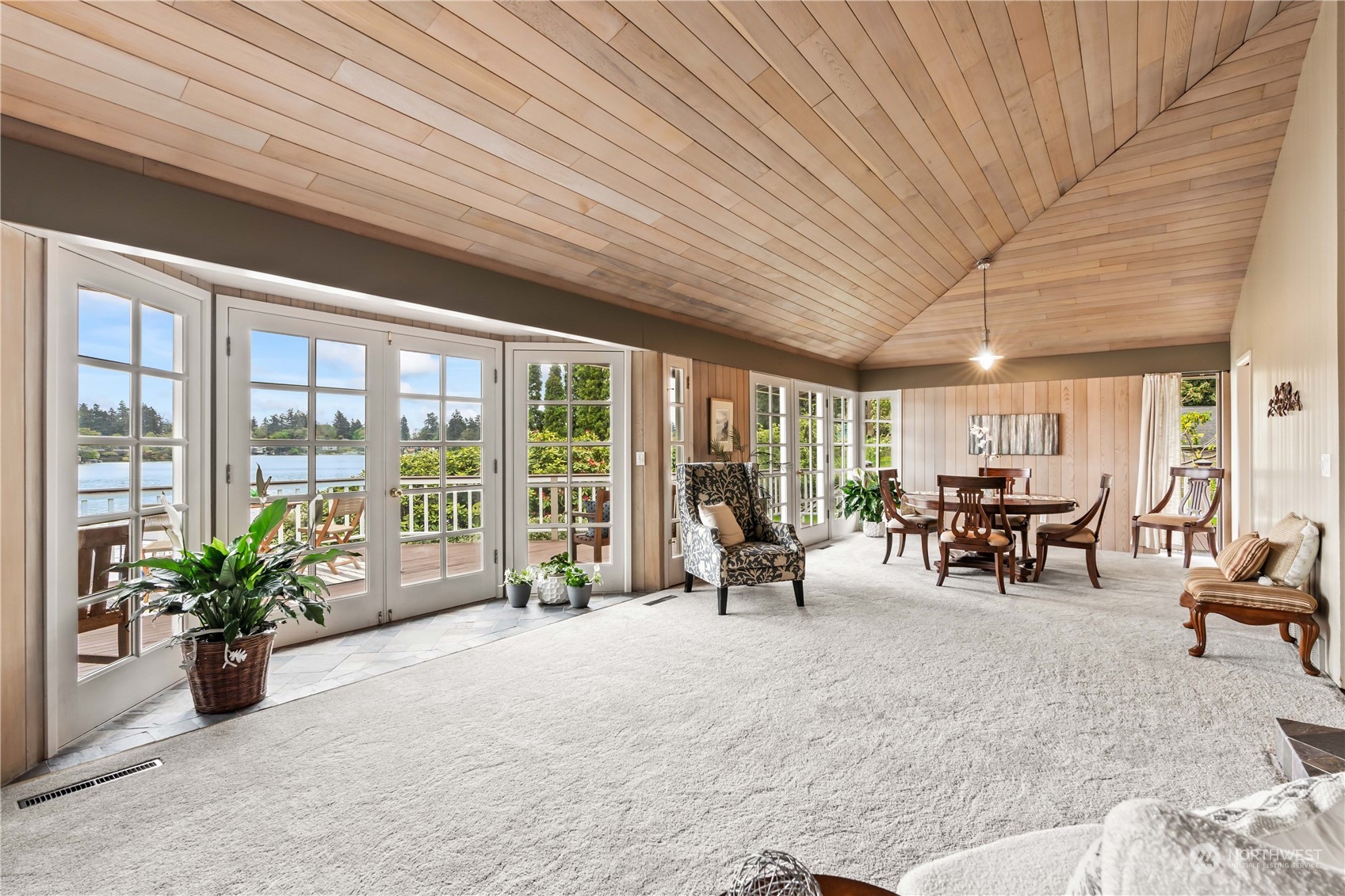 10435 Lake Steilacoom Drive SW