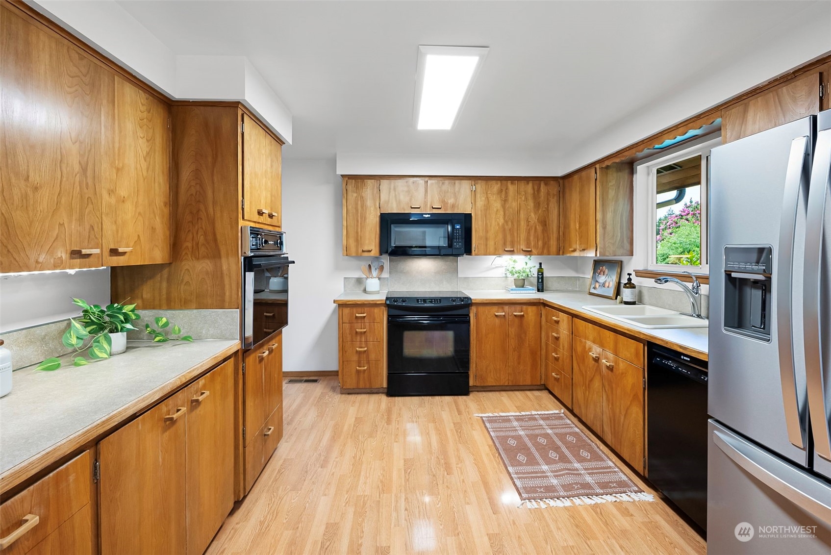1020 Rosewood Lane