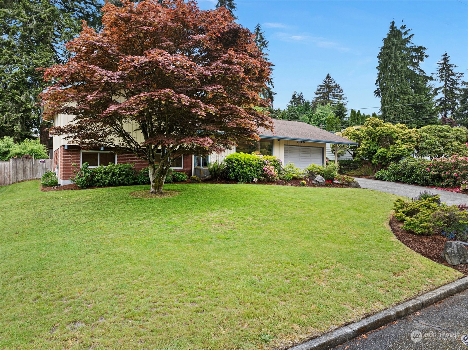 1020 Rosewood Lane