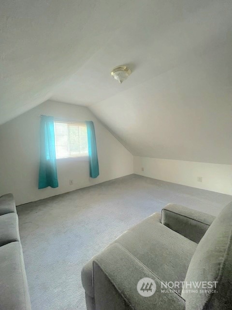 271 Stanford Ave