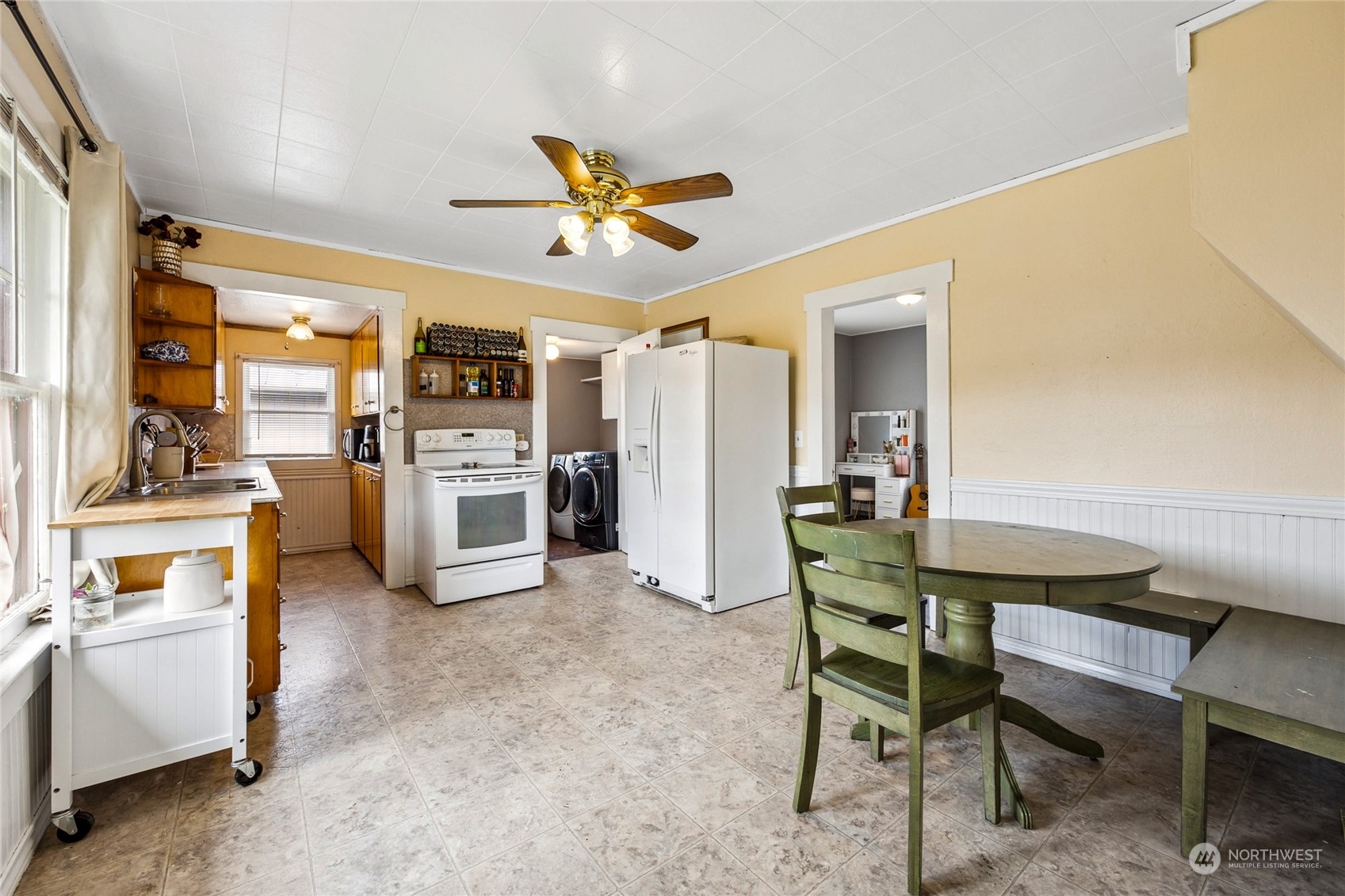 271 Stanford Ave