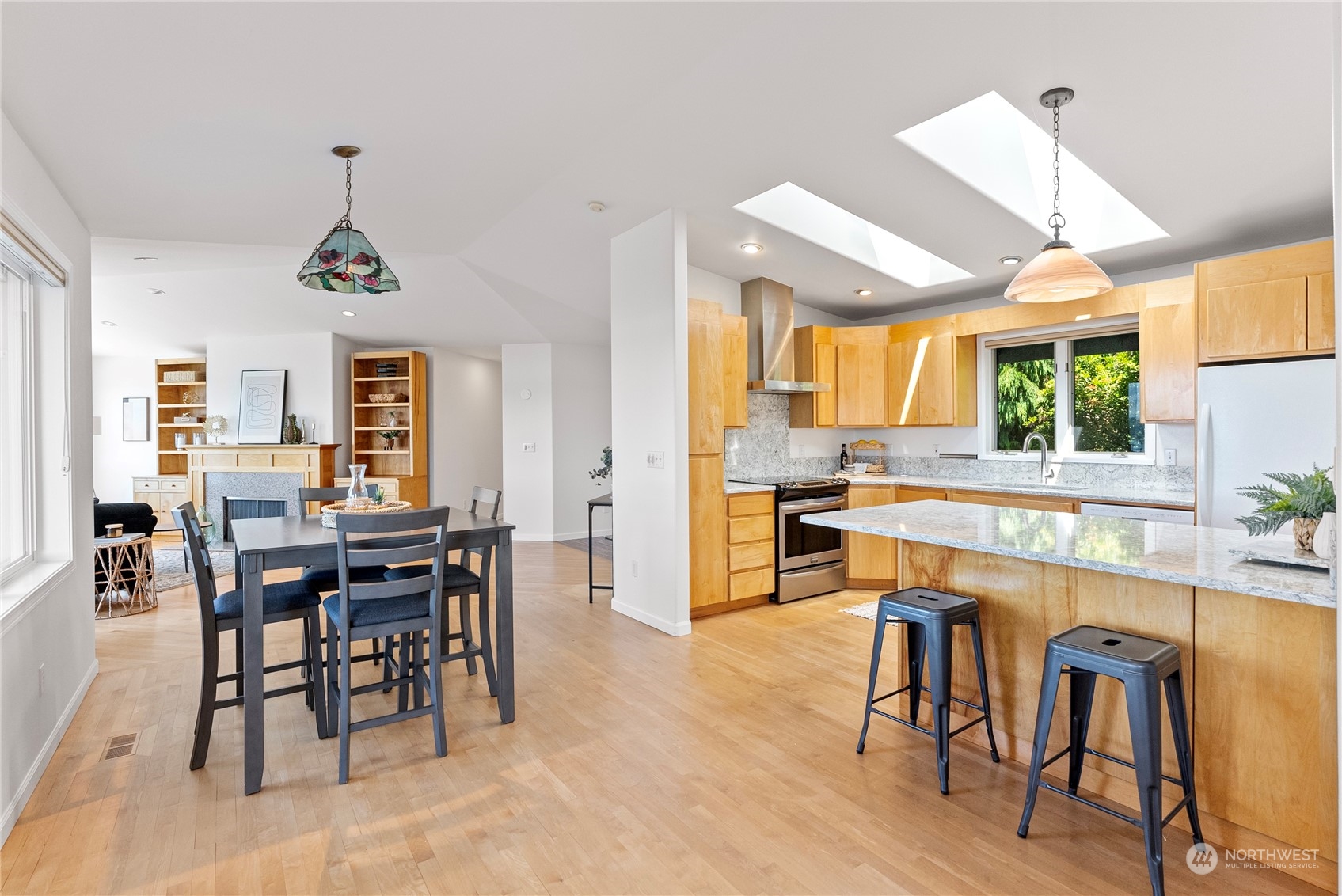 10320 123rd Street NW