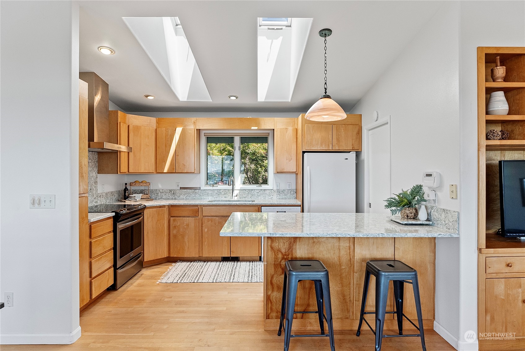 10320 123rd Street NW