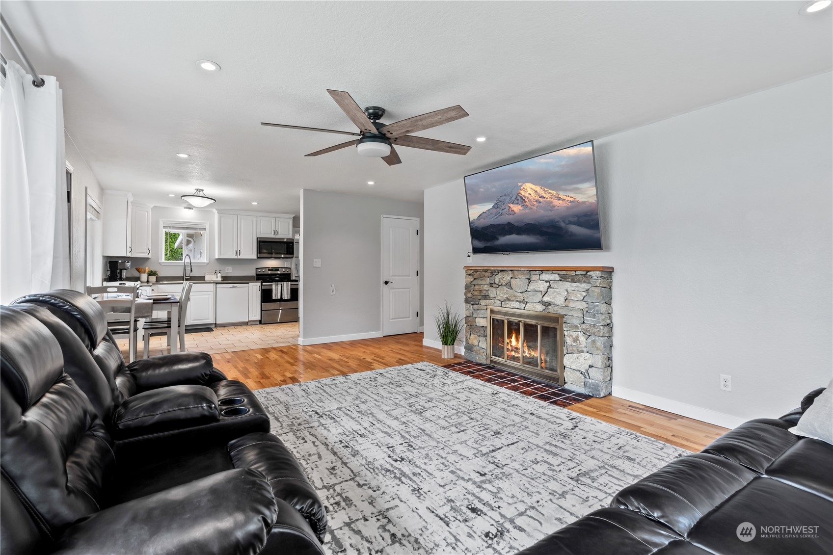 304 Pioneer Drive