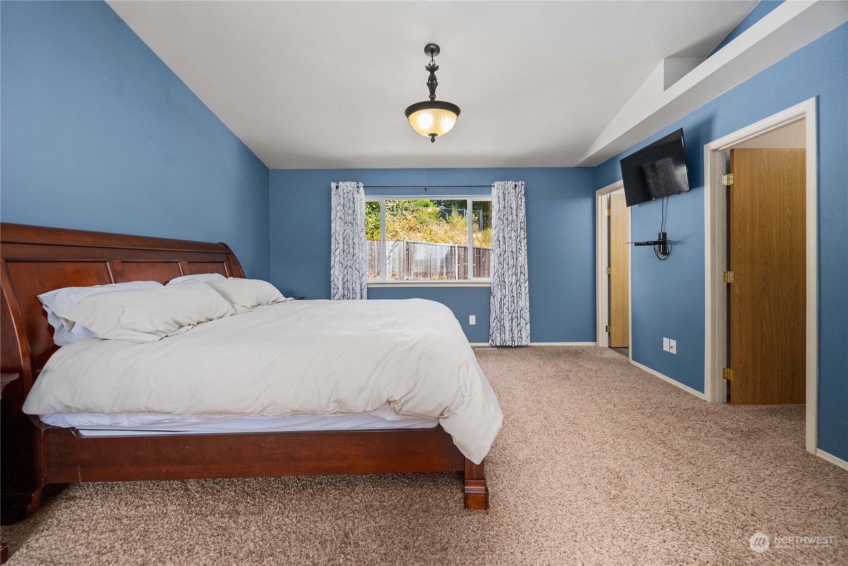 8617 194th Street Ct E