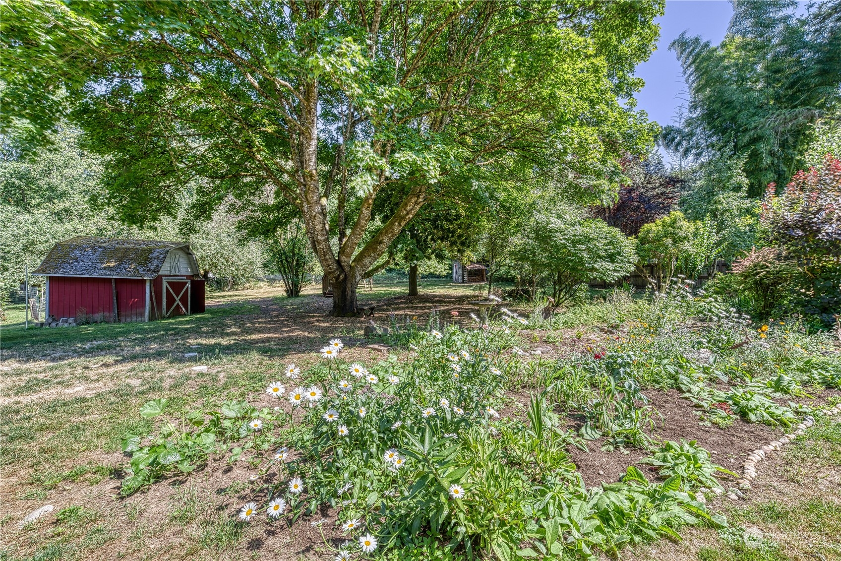 6521 Ray Nash Drive NW