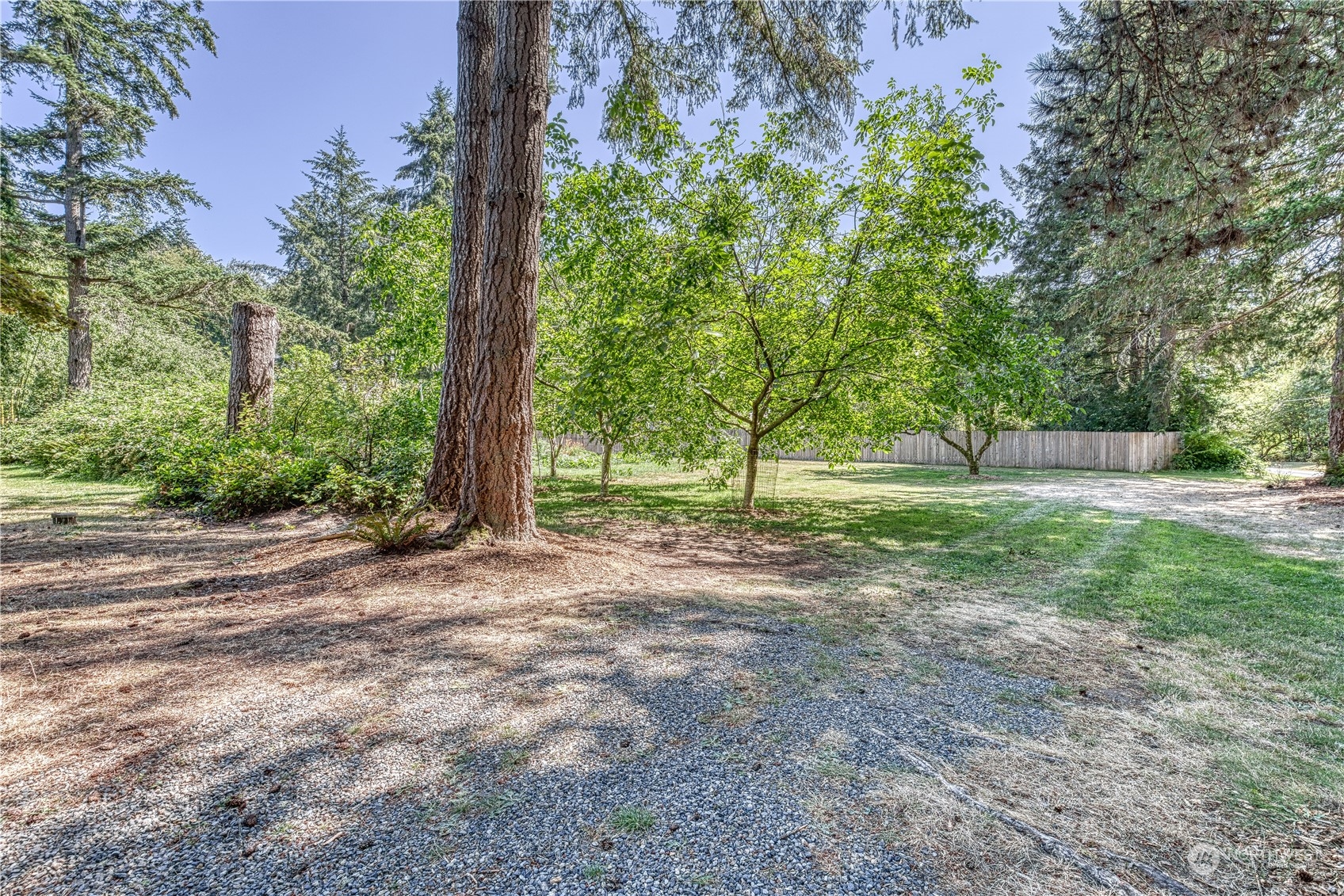 6521 Ray Nash Drive NW
