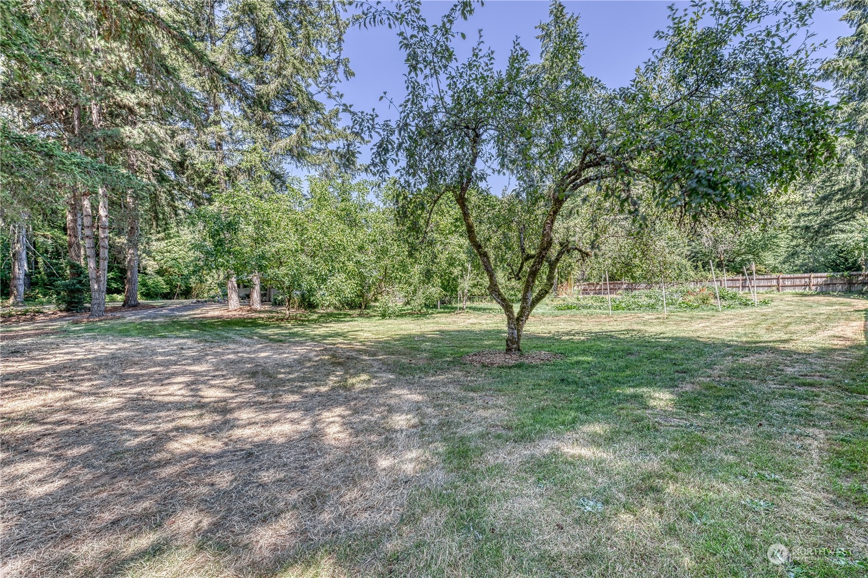 6521 Ray Nash Drive NW