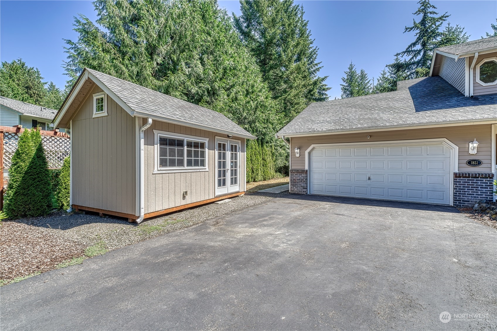 1851 Connery Lane E