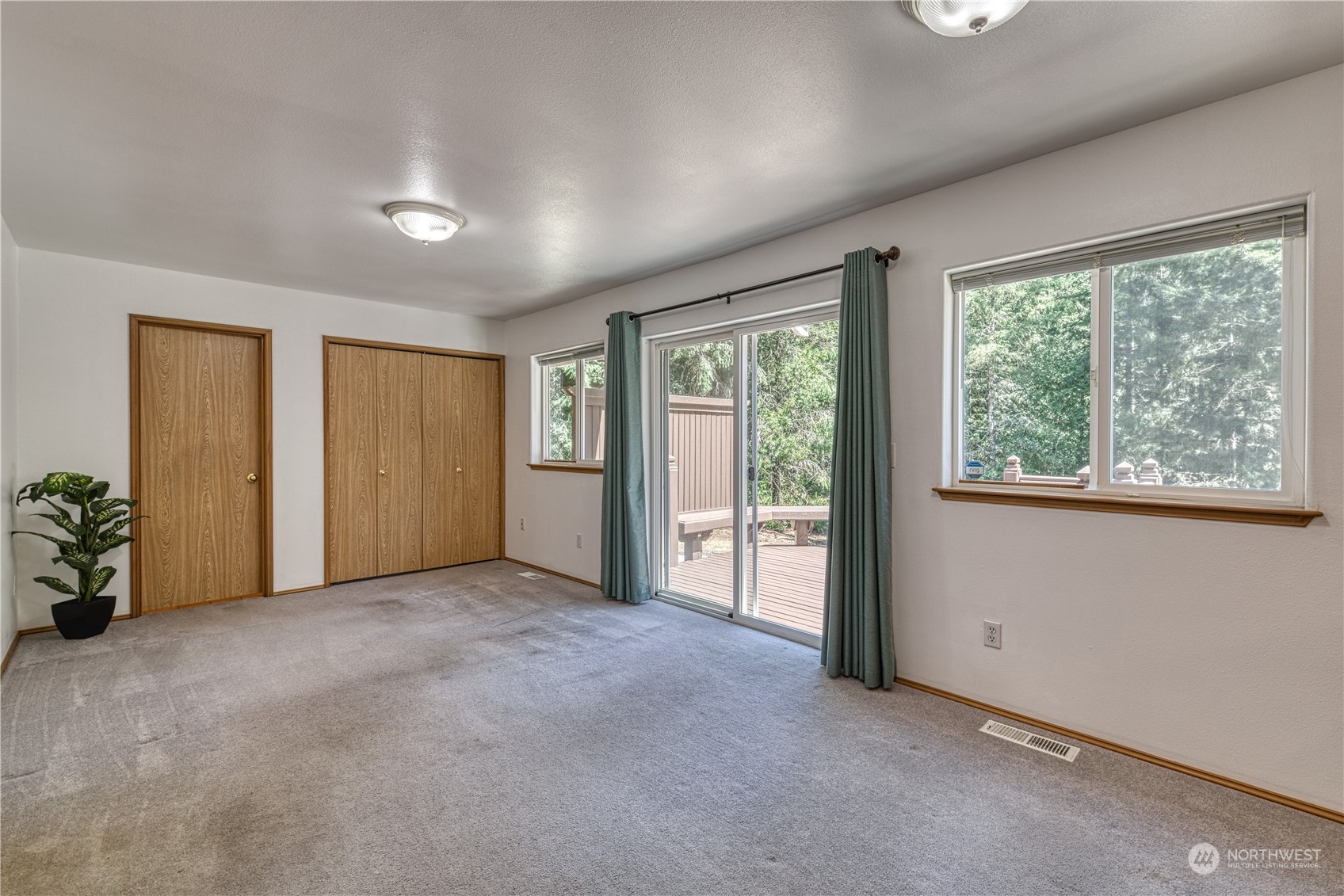 1851 Connery Lane E