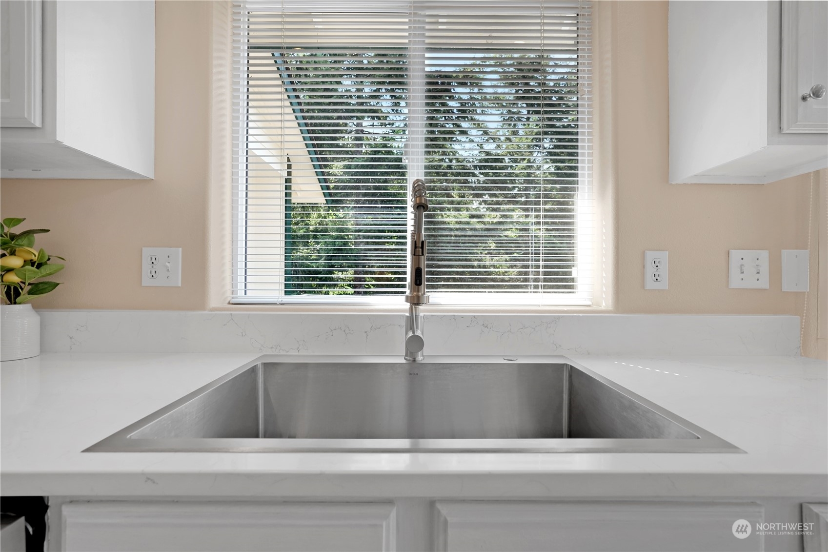 71 E Overlook Place