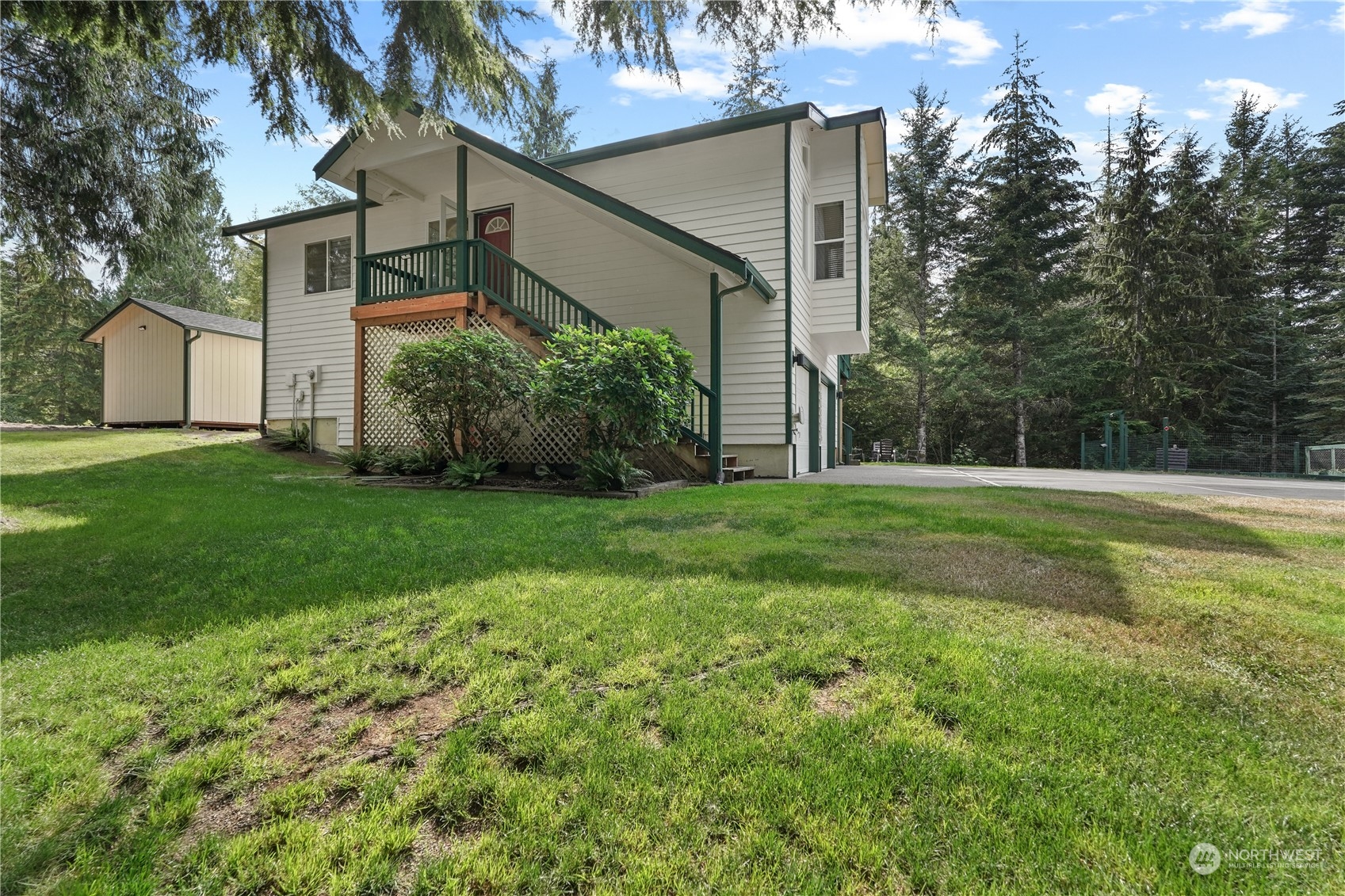 71 E Overlook Place