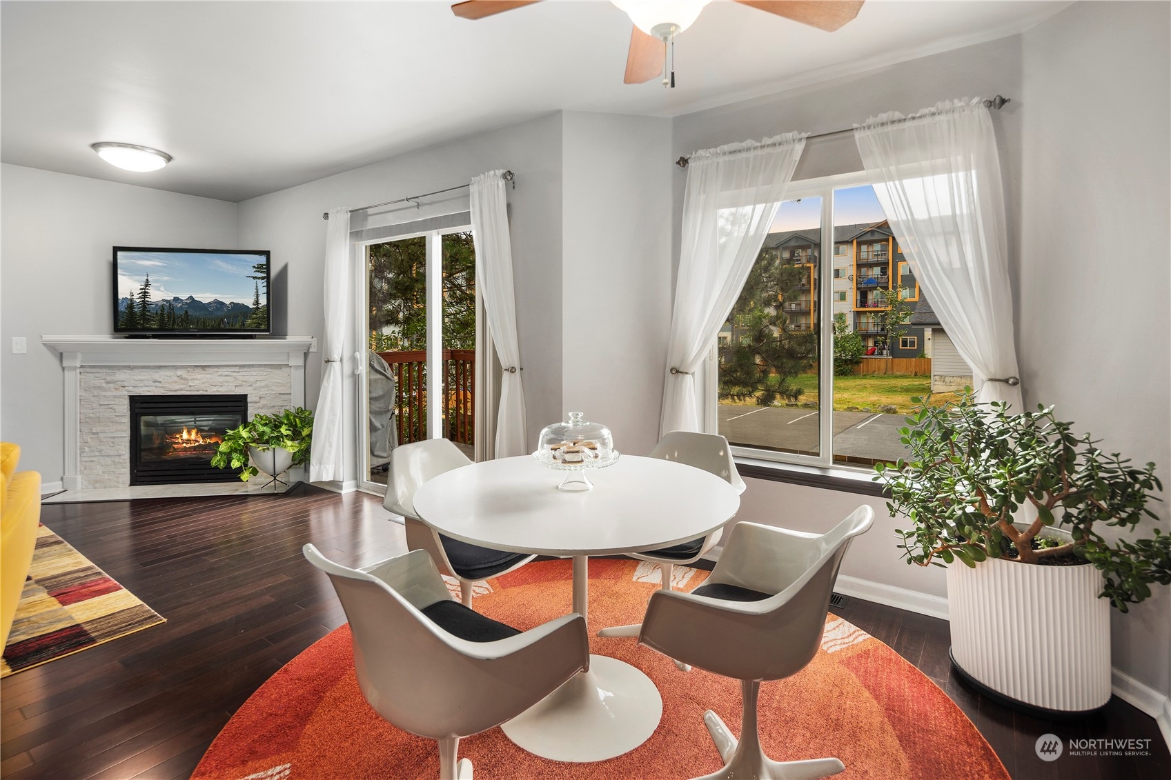 15815 Admiralty Way Unit: A6