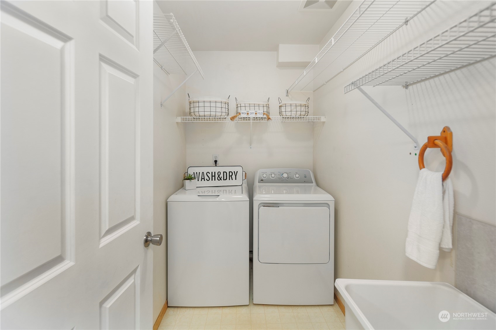 15815 Admiralty Way Unit: A6