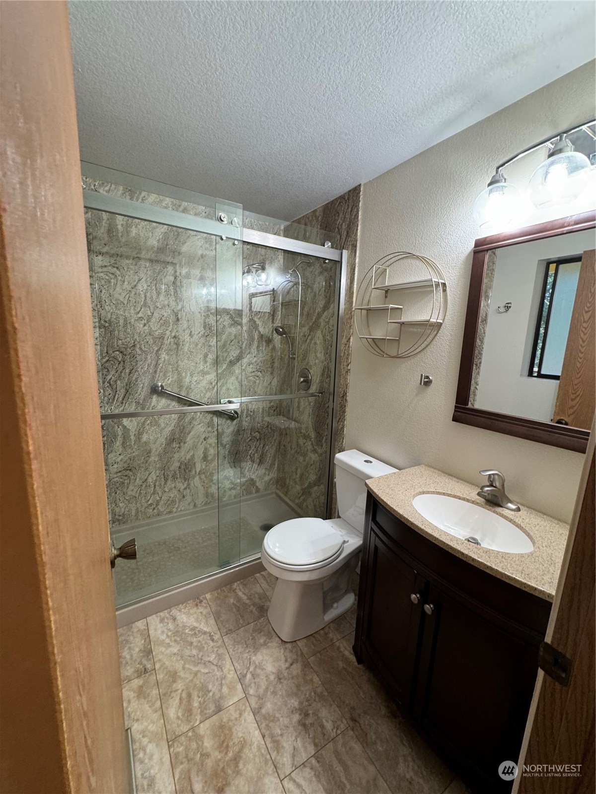 4095 SE Earls Court