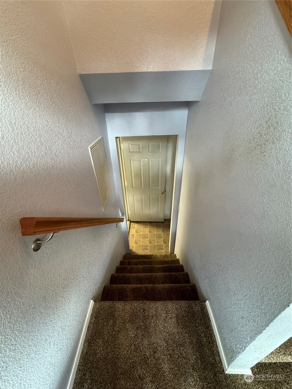 4095 SE Earls Court