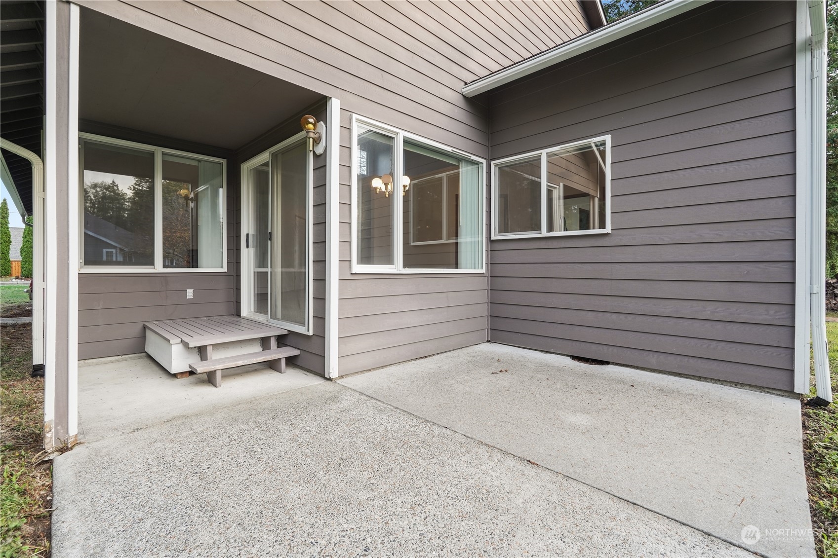 2205 Kevos Pond Court NE