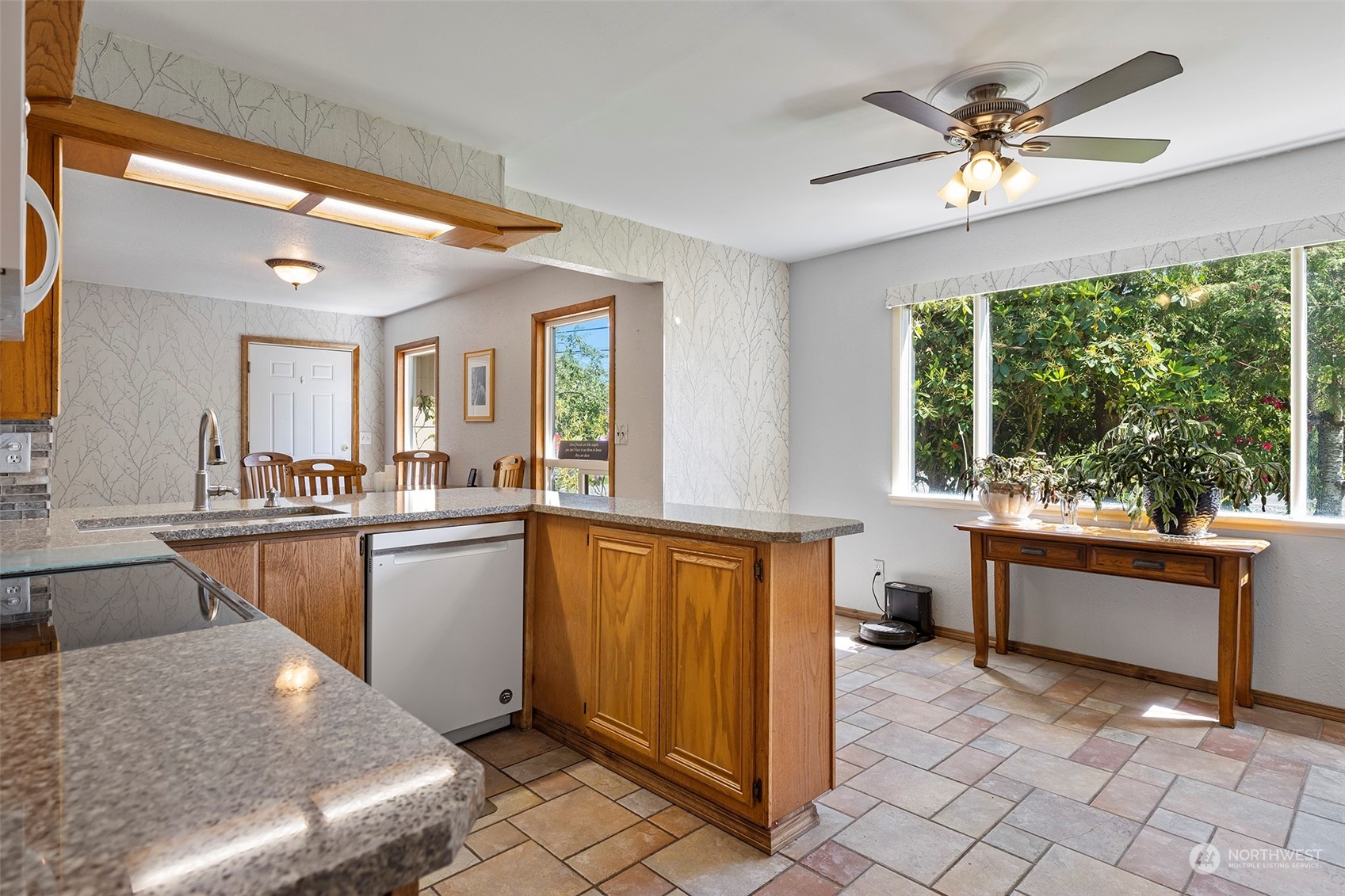 3409 E 104th Street